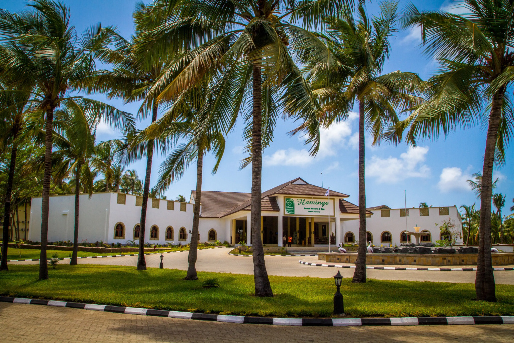 Отель PrideInn Flamingo Beach Resort & Spa