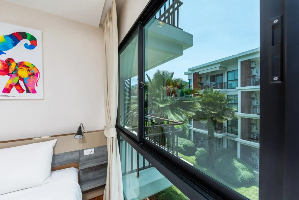 Апартаменты Suite Selayar Rawai Beachfront Title Condo
