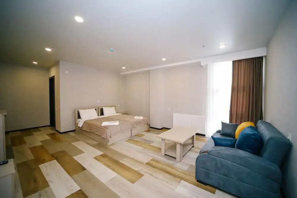 hotel Qumli