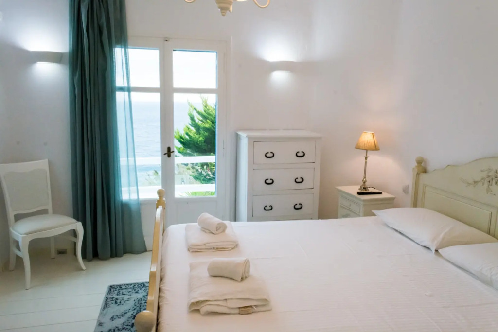 Luxury Chara with Private Pool Villa