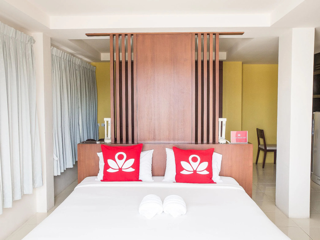 Отель ZEN Rooms Chaofa East Road