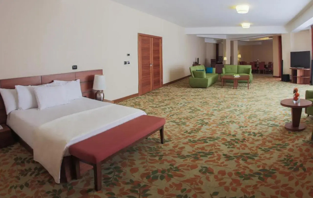 El Resort Hotel