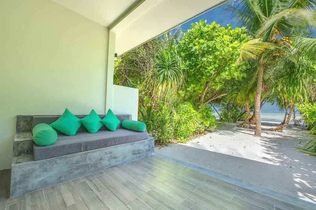 Курортный Отель Rahaa Resort