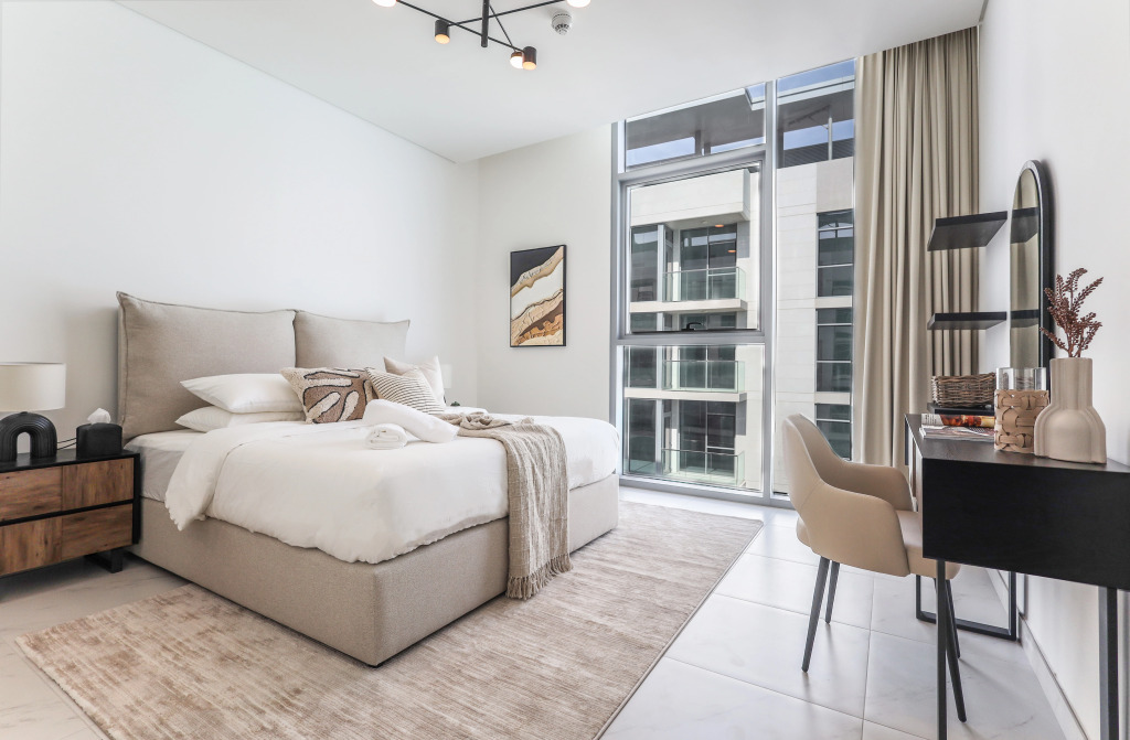 Apartments Elite LUX Holiday Homes - Lagoon View 1BR Luxury Oasis in MBR Dubai