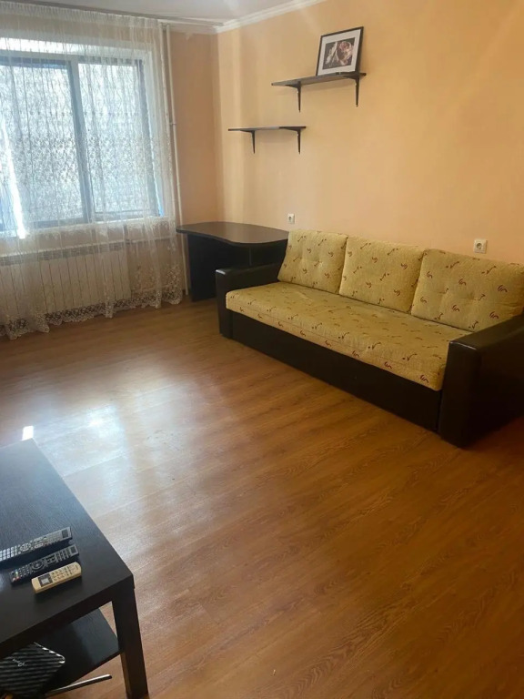 Квартира 8