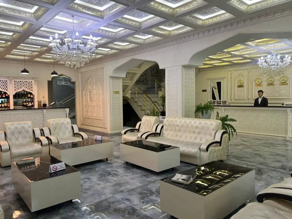 Ideal Hotel