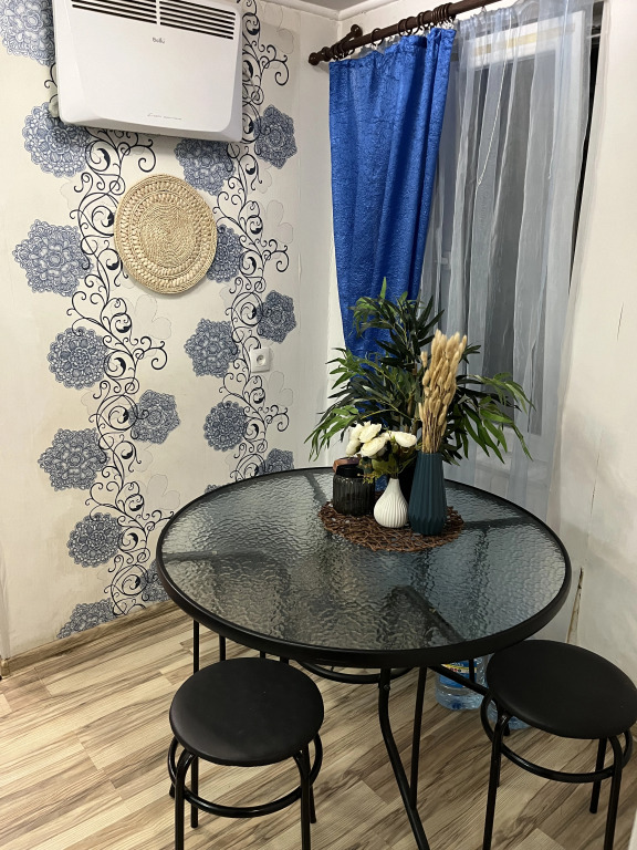 Квартира Холостякова 36