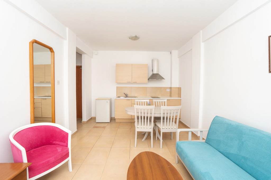 Flora Hotel Apartments