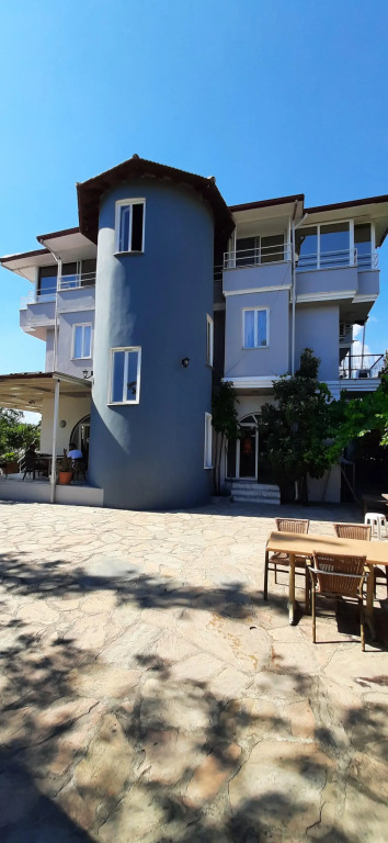 Tango Pension