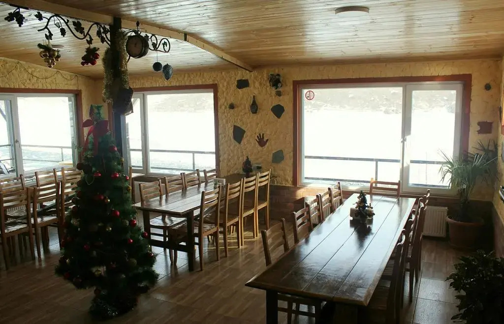 Отель Aragvi
