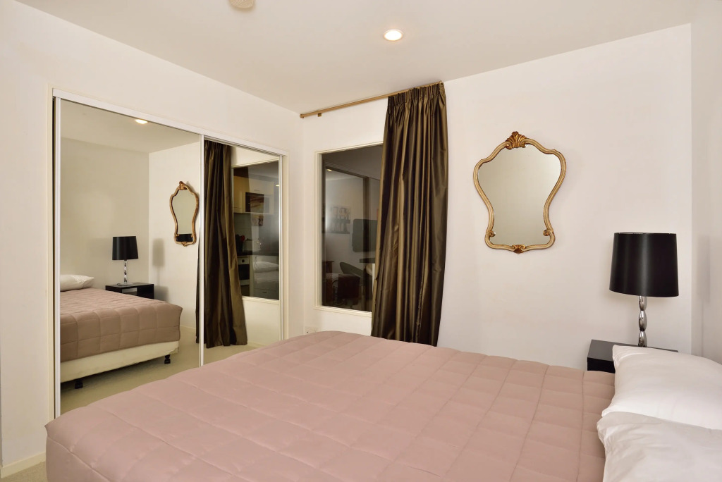 Апартаменты Best Located Two Bedroom in Auckland