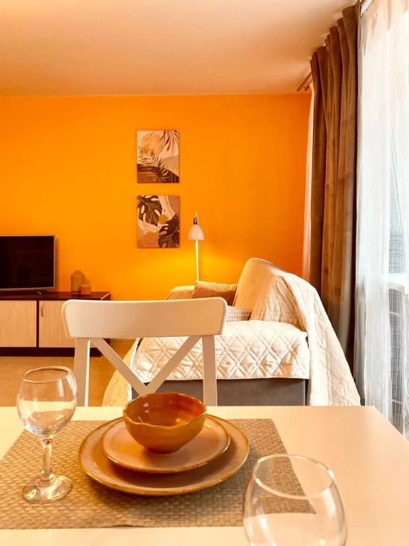 Svetlye Formata 1+ Vozle Tts Ostrov Apartments