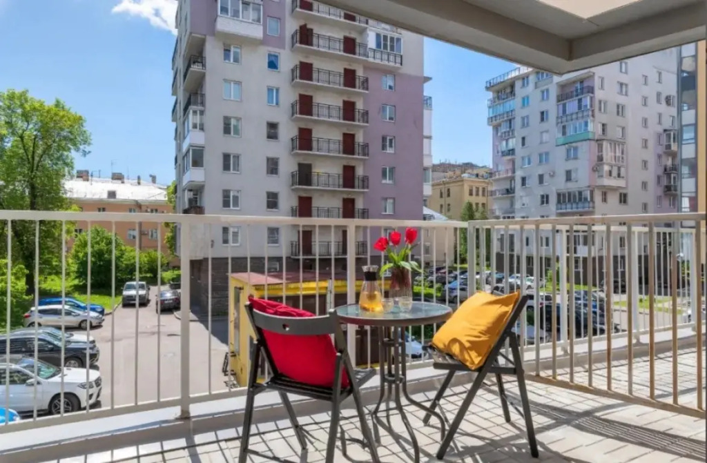 Апартаменты на Большеохтинском 15к2 1