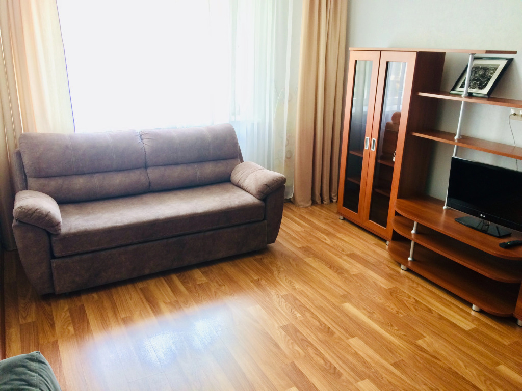 Apartment on Aviatorov 25