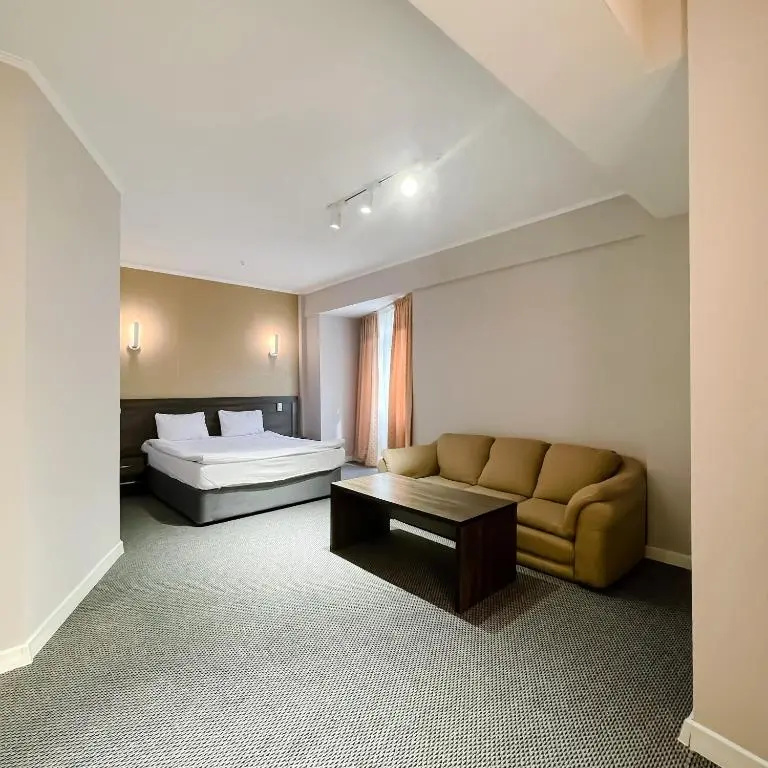 Golden Palace Hotel
