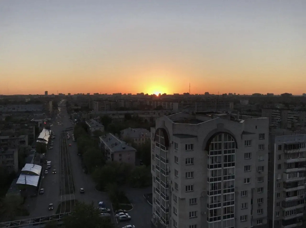 Квартира Уютная с кондиционером рядом с ТРК Алмаз с шикарным видом