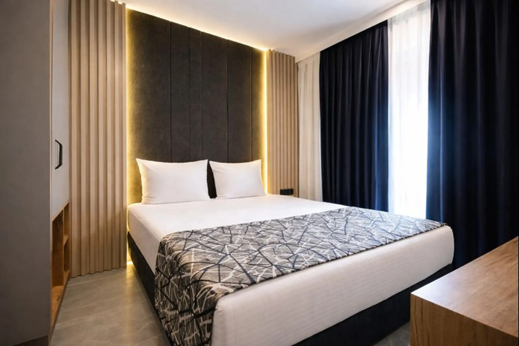 Отель Nas Corner Hotel