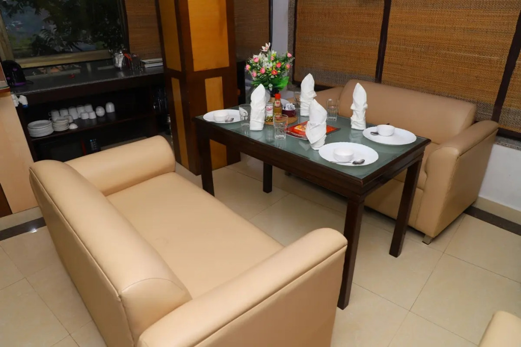 Отель Ganesha Inn