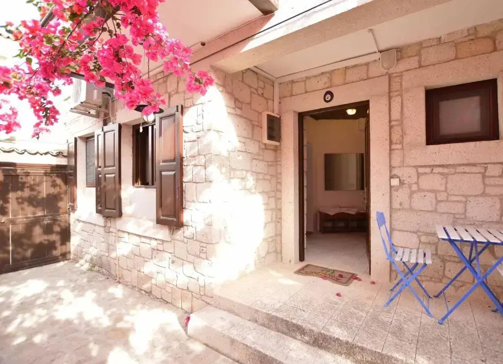 Alayaz Hotel