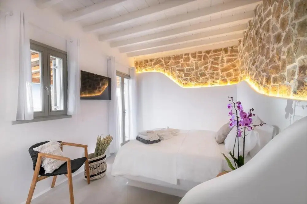Legendary Suites Hotel