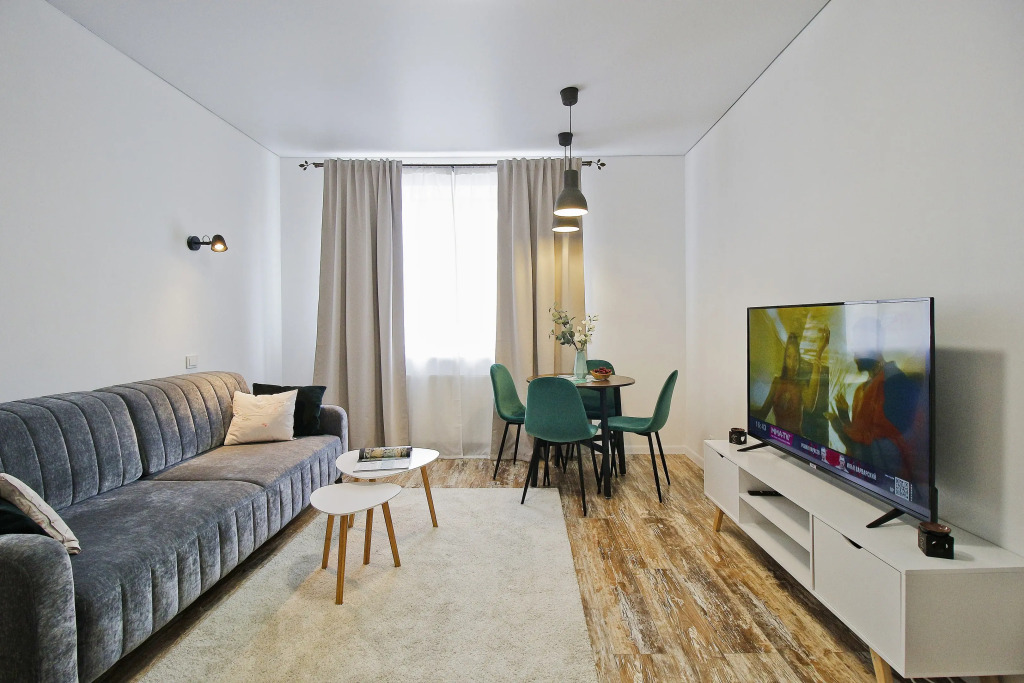 Uyutnaya Kvartira Na 5-Kh Gostey V Tsentre Apartments