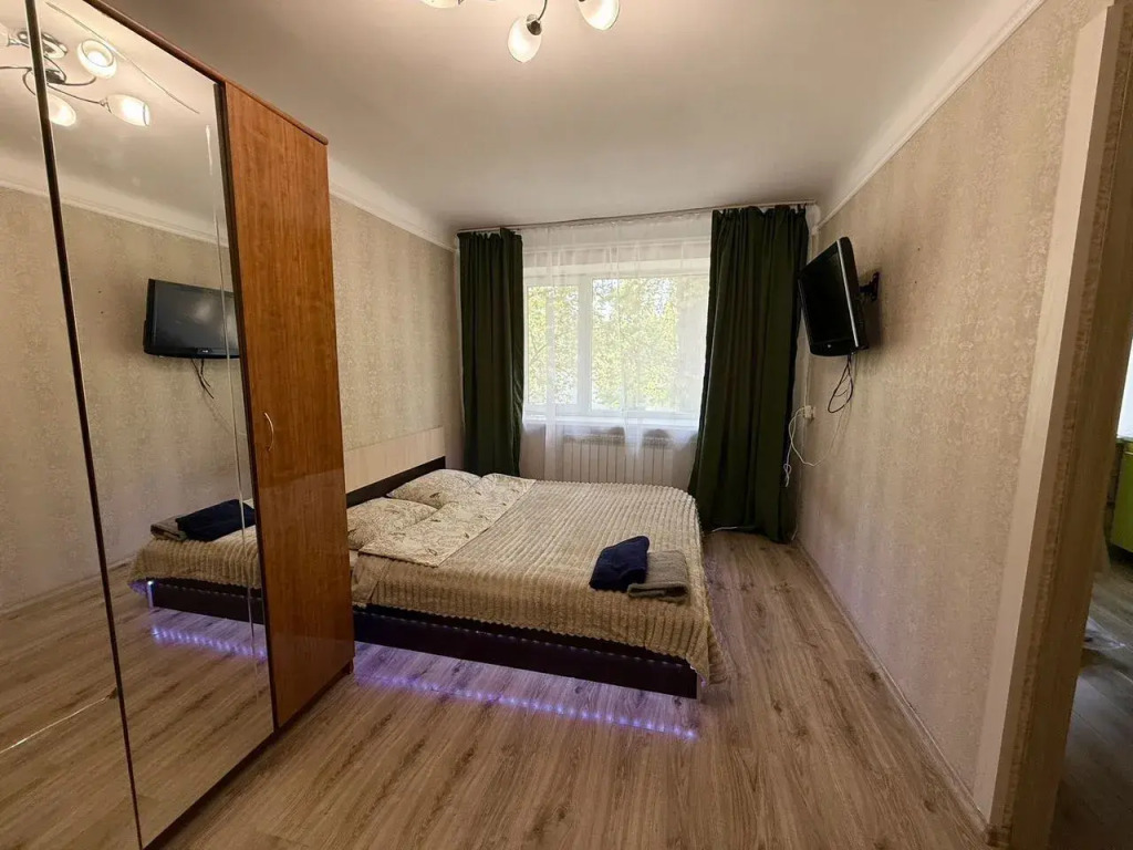 Квартира 1-комнатная у ЖД вокзала проспект Славы 7Б