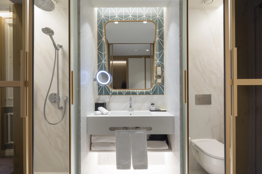 The Emerald House Lisbon - Curio Collection By Hilton