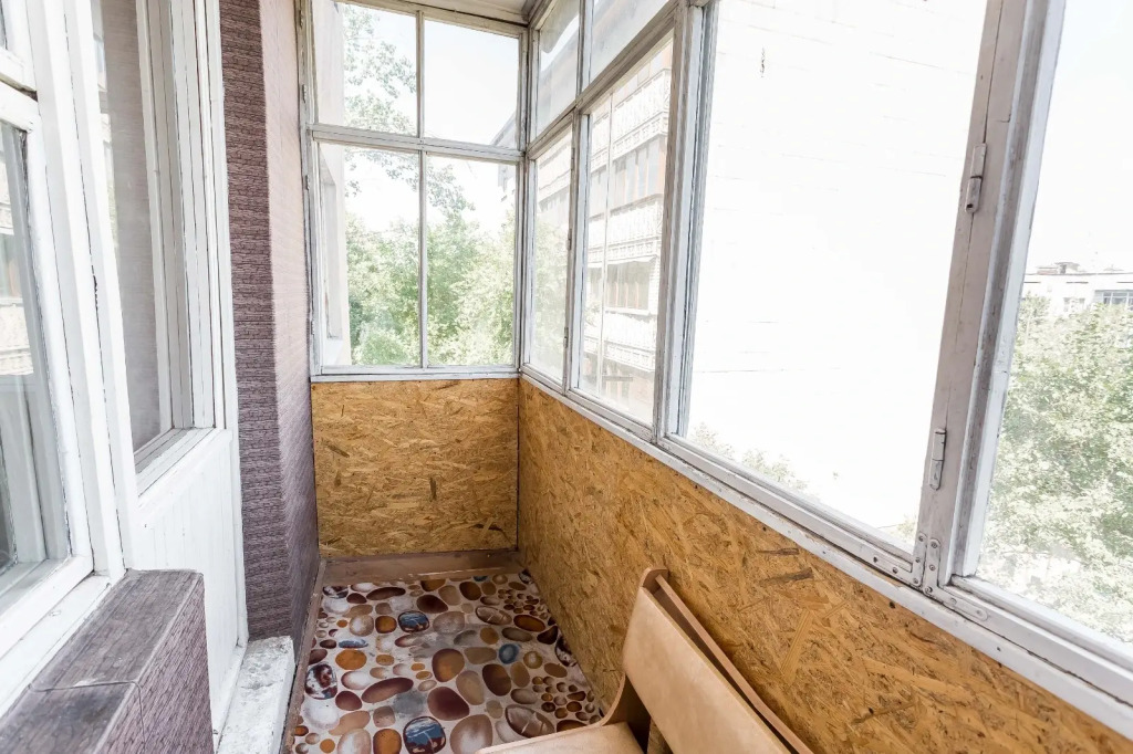 Na Prospekte Dostyk 119 Flat