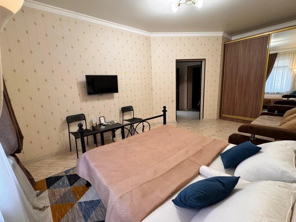 Квартира Толстого 180б 1 Этаж