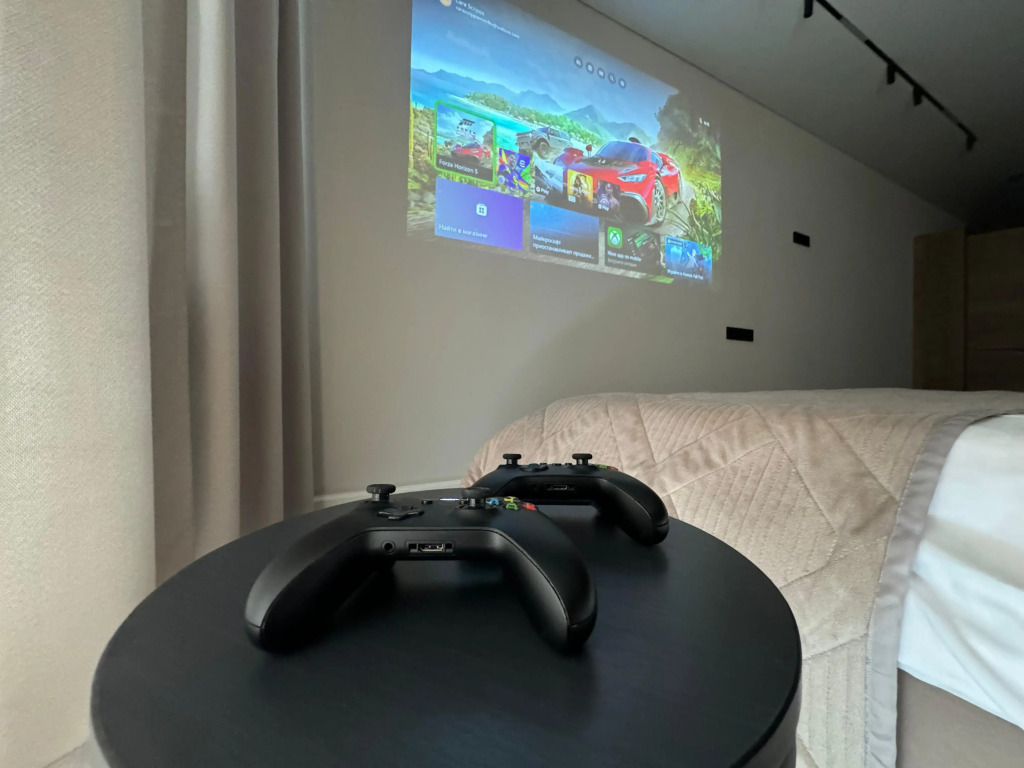 Апартаменты Авторские с видом на реку в наличии проектор и PS4
