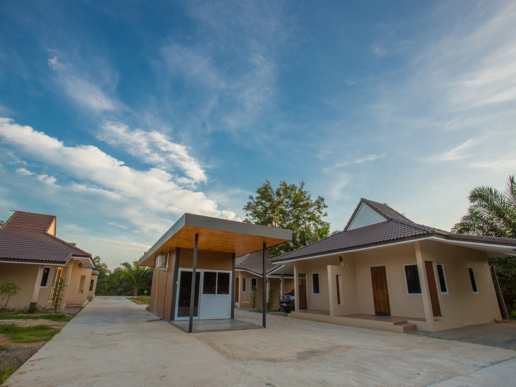 88 Fine Hotel @ Suratthani Airport