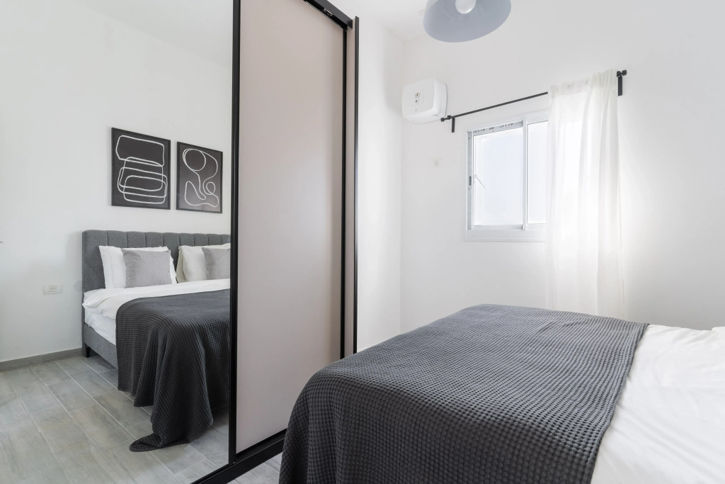 Апартаменты Blueground at Florentine Penthouse 3 Balconies ID21
