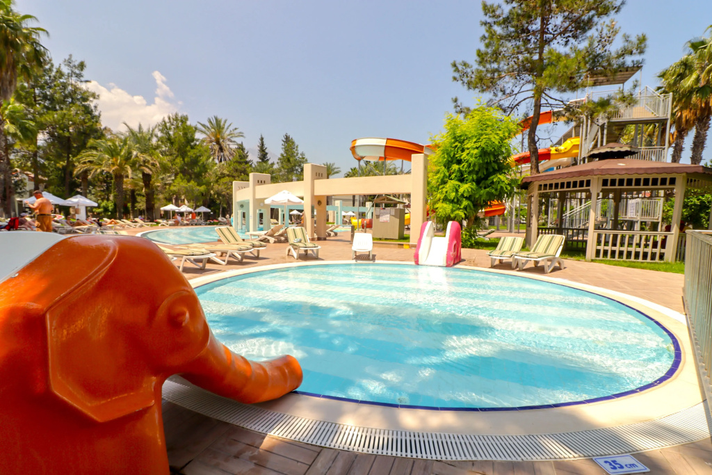 Queens Park Resort Göynük