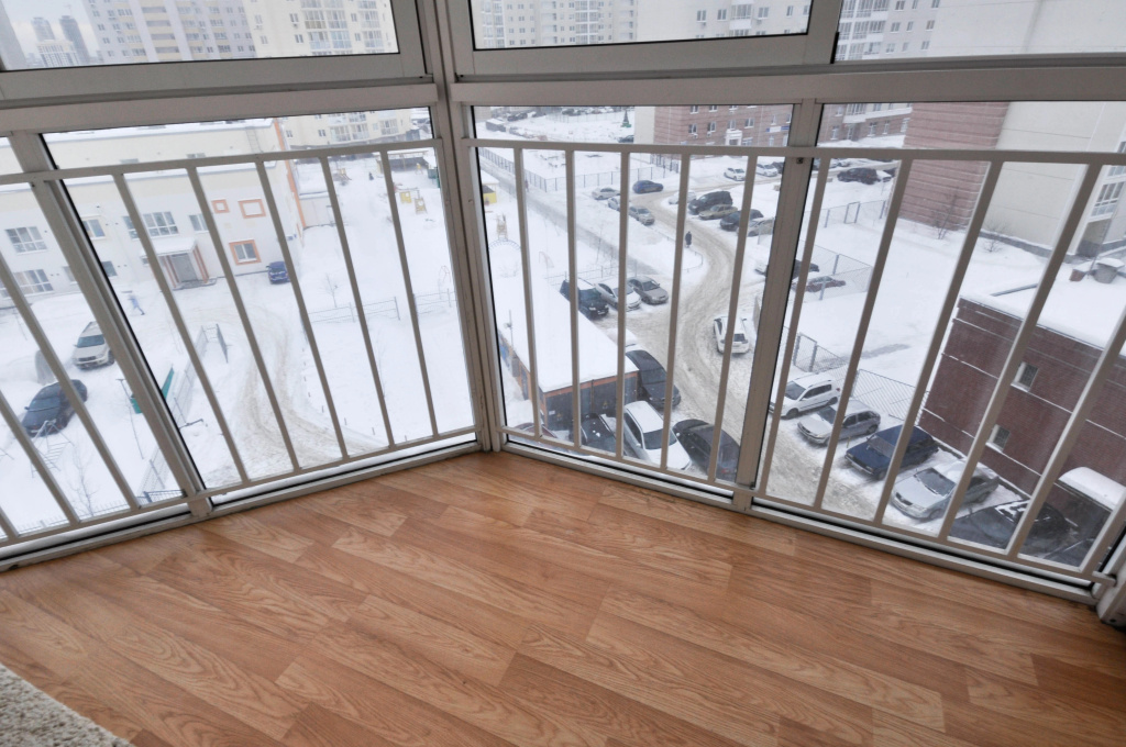 Apartment on Surikova