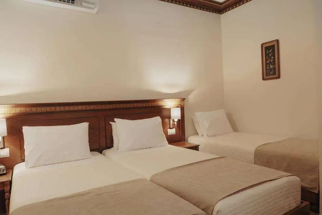 Hotel Argjiro