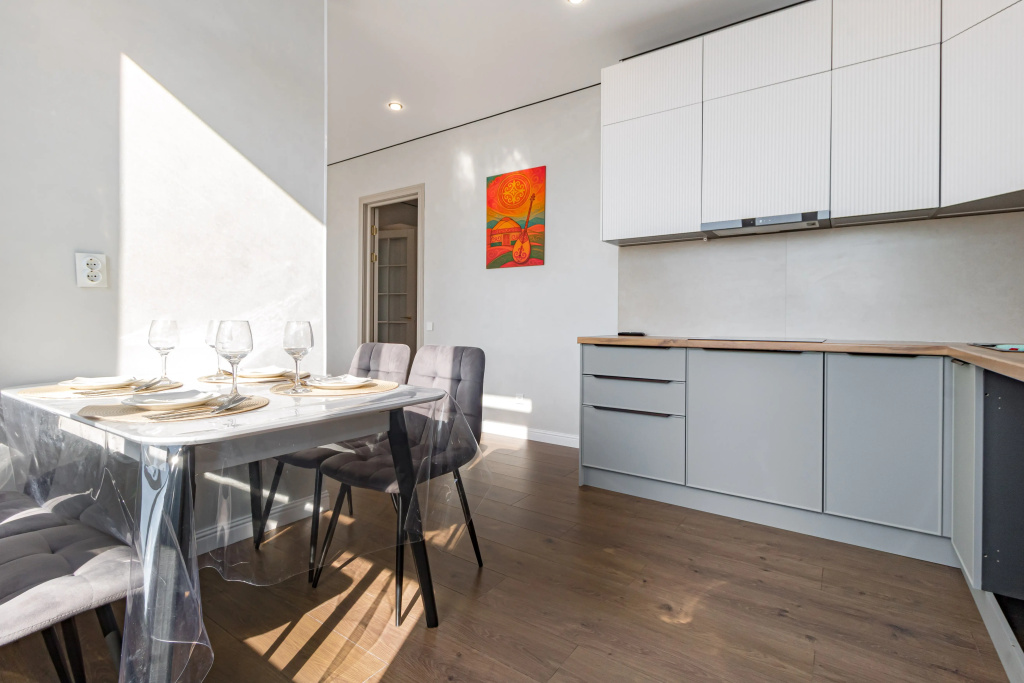 Квартира Aruna Deluxe Apartment