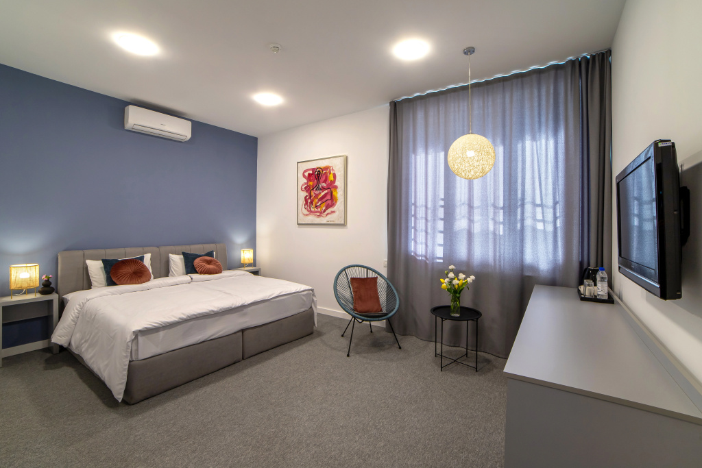 Benefice Hotel Yerevan-通緝