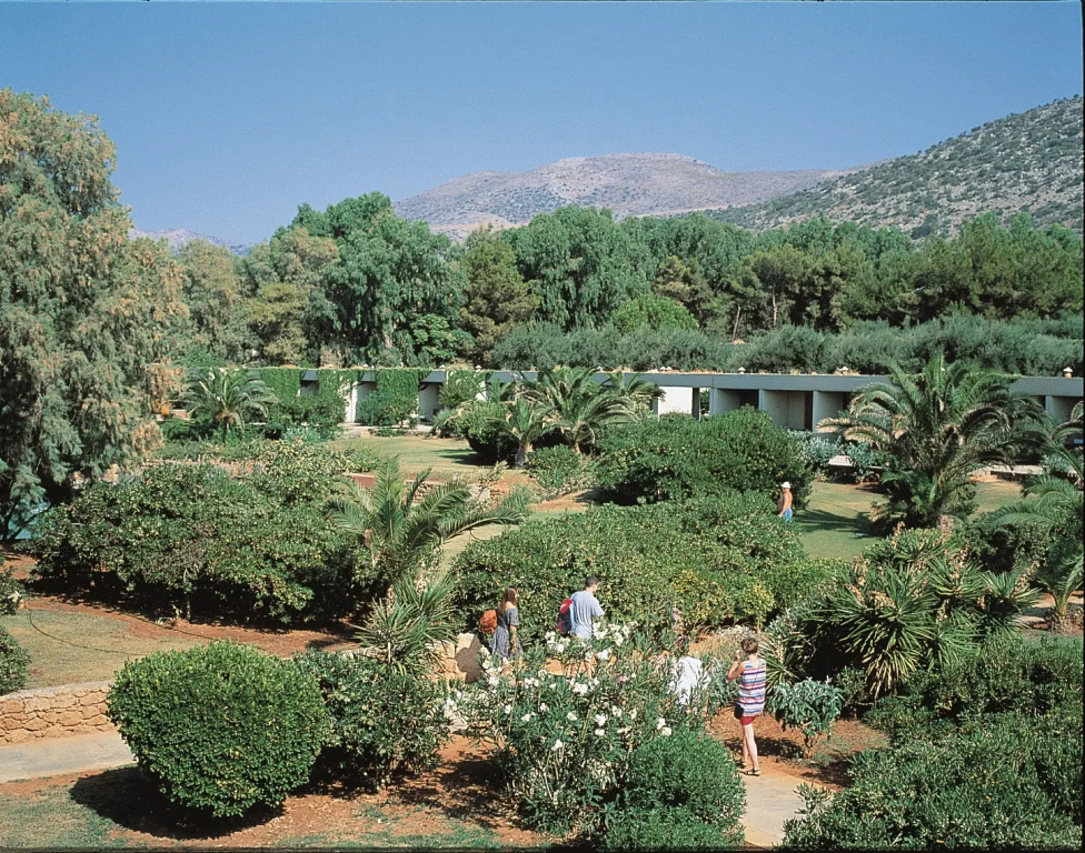 Kernos Beach Hotel & Bungalows