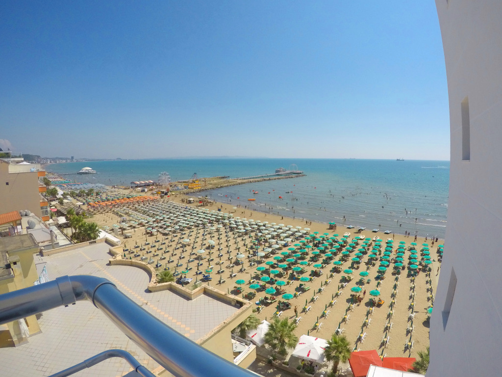 Perandor Beach