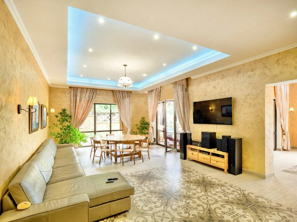 Вилла на Красной Поляне