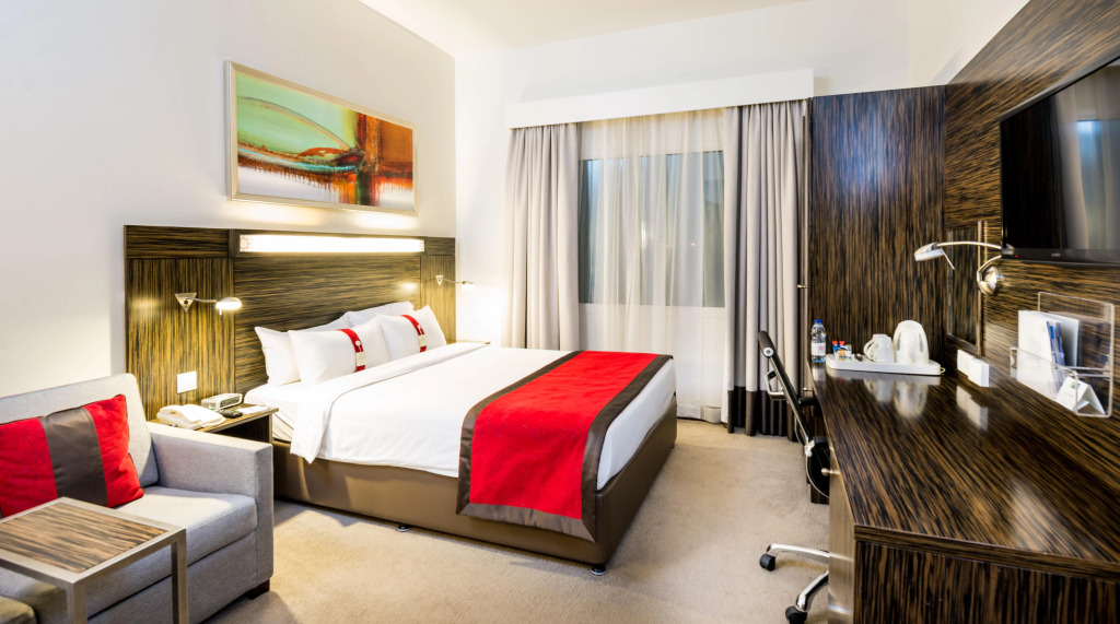 Holiday Inn Express Dubai Internet City by IHG