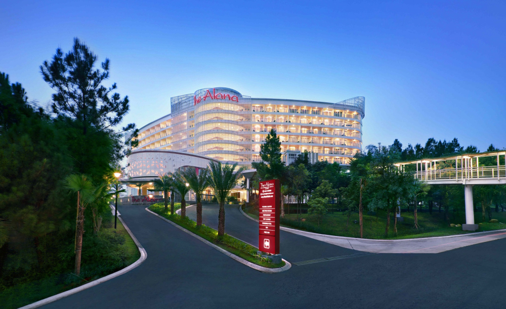 Отель The Alana Hotel and Conference - Sentul City