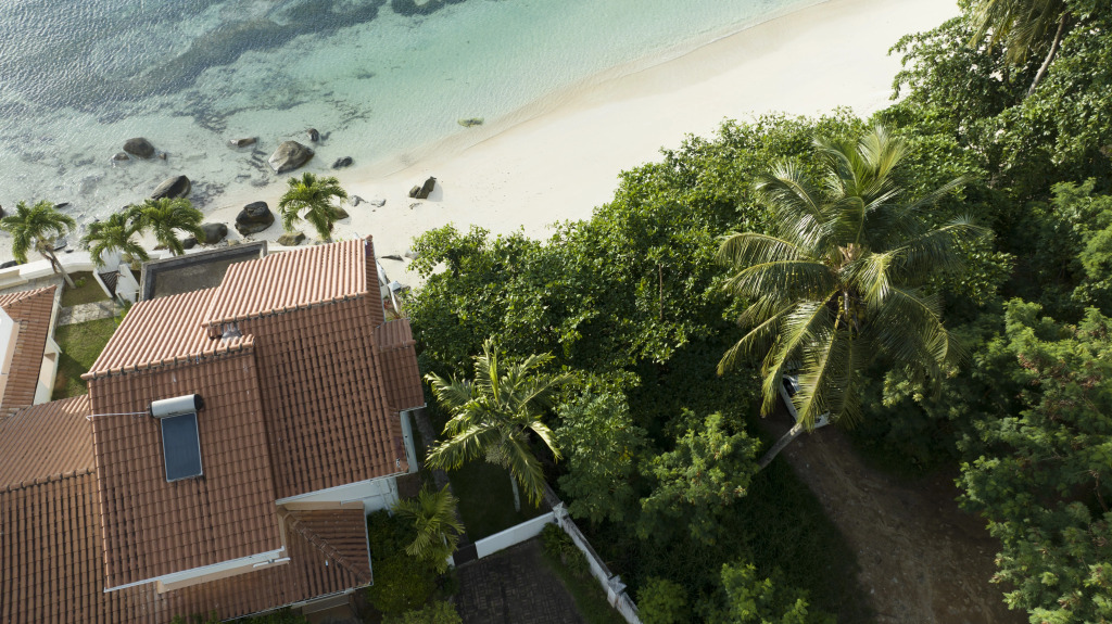 Ocean View Villa - Beauvallon Villas