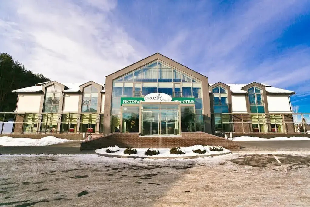 Отель Дрозды Клуб