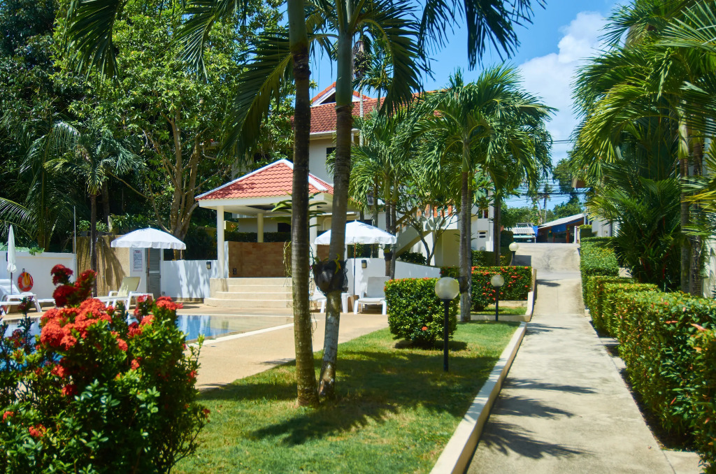 Phuket Riviera Villas Hotel