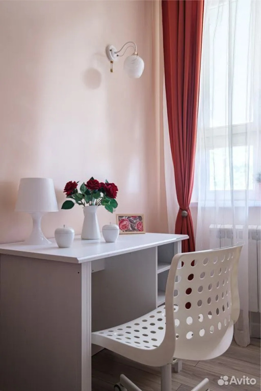 Yevroodnushka Ryadom S Metro Flat