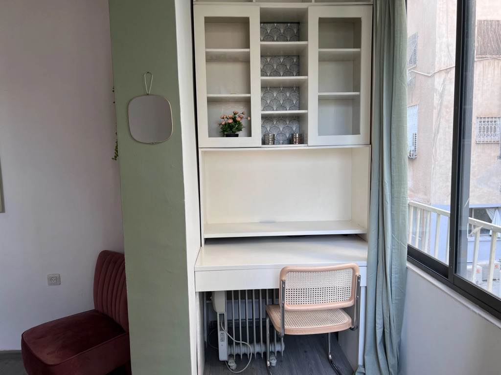 Апартаменты Design & Balcony in City Center by FeelHome