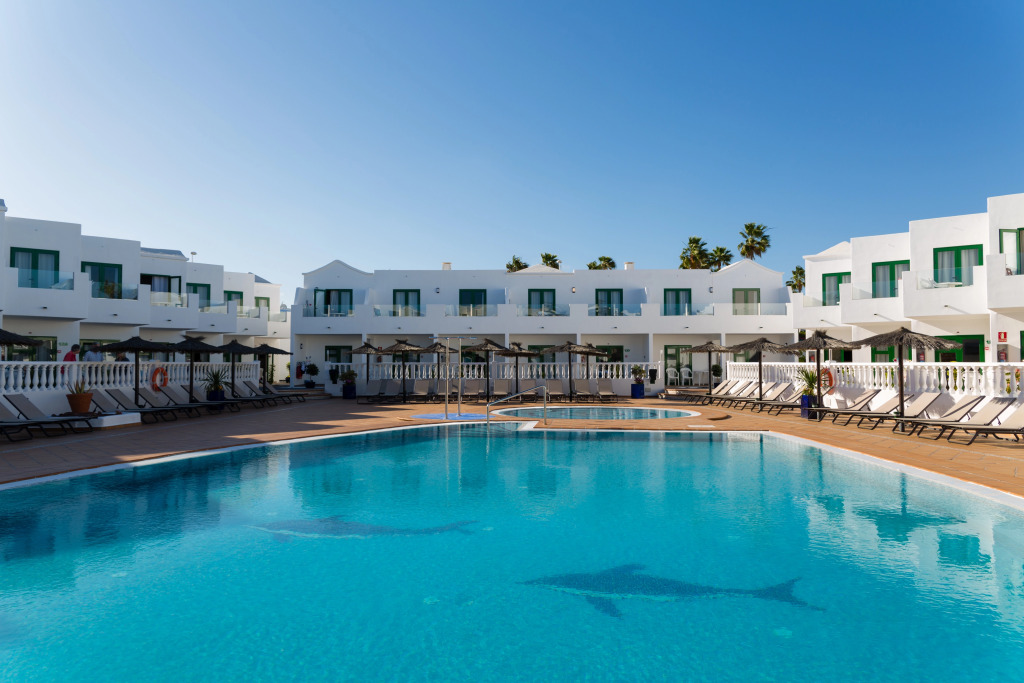 Las Adelfas Apartments