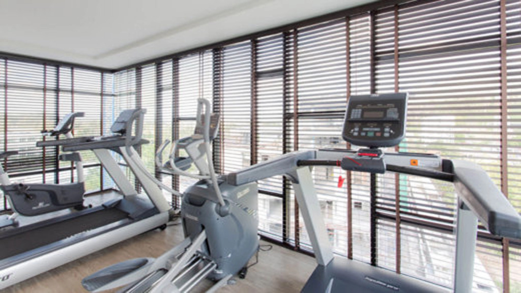 Отель ZEN Premium Surin Beach