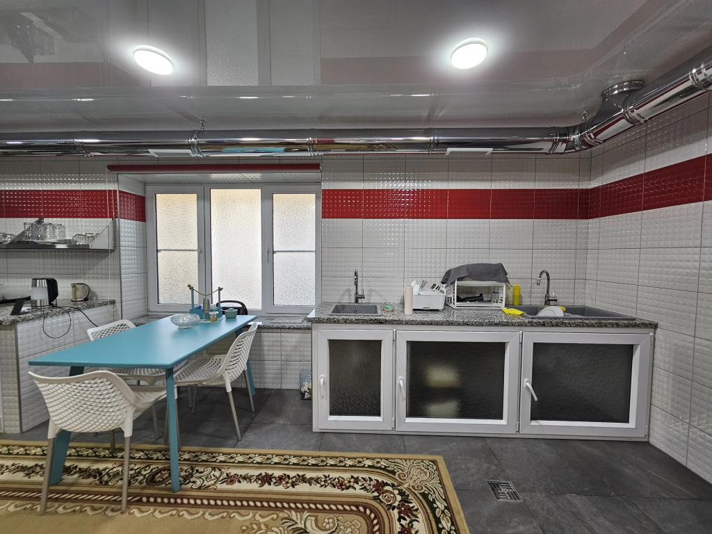 Amrapkha Private House